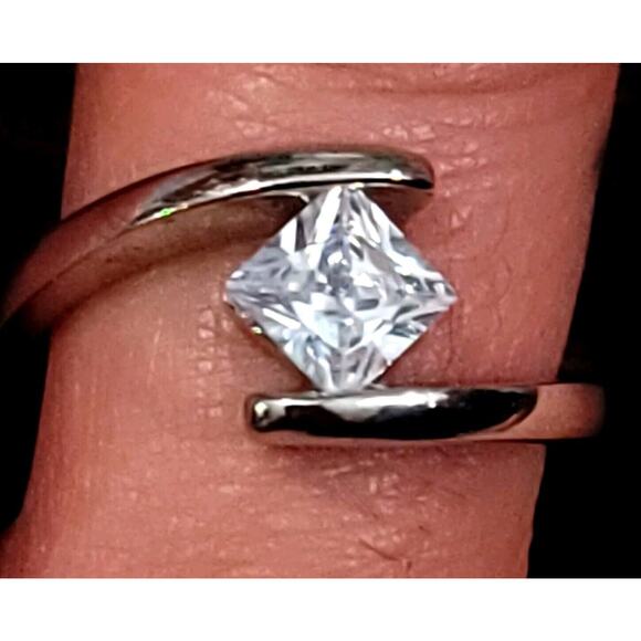 Princess Cut Solitaire Ring Size 9.5 - Picture 4 of 12